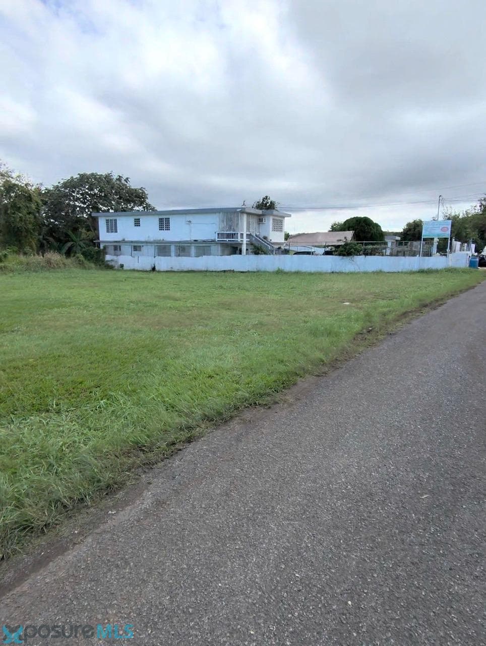 Carr. 2 Km 111.3 Bo. Arenales Bajos, Solar B Isabela